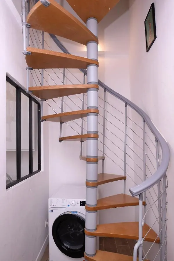 Le Nostradamus - Magnifique Appartement Cours Principal Plein Centre Avec Parking Salon-de-Provence