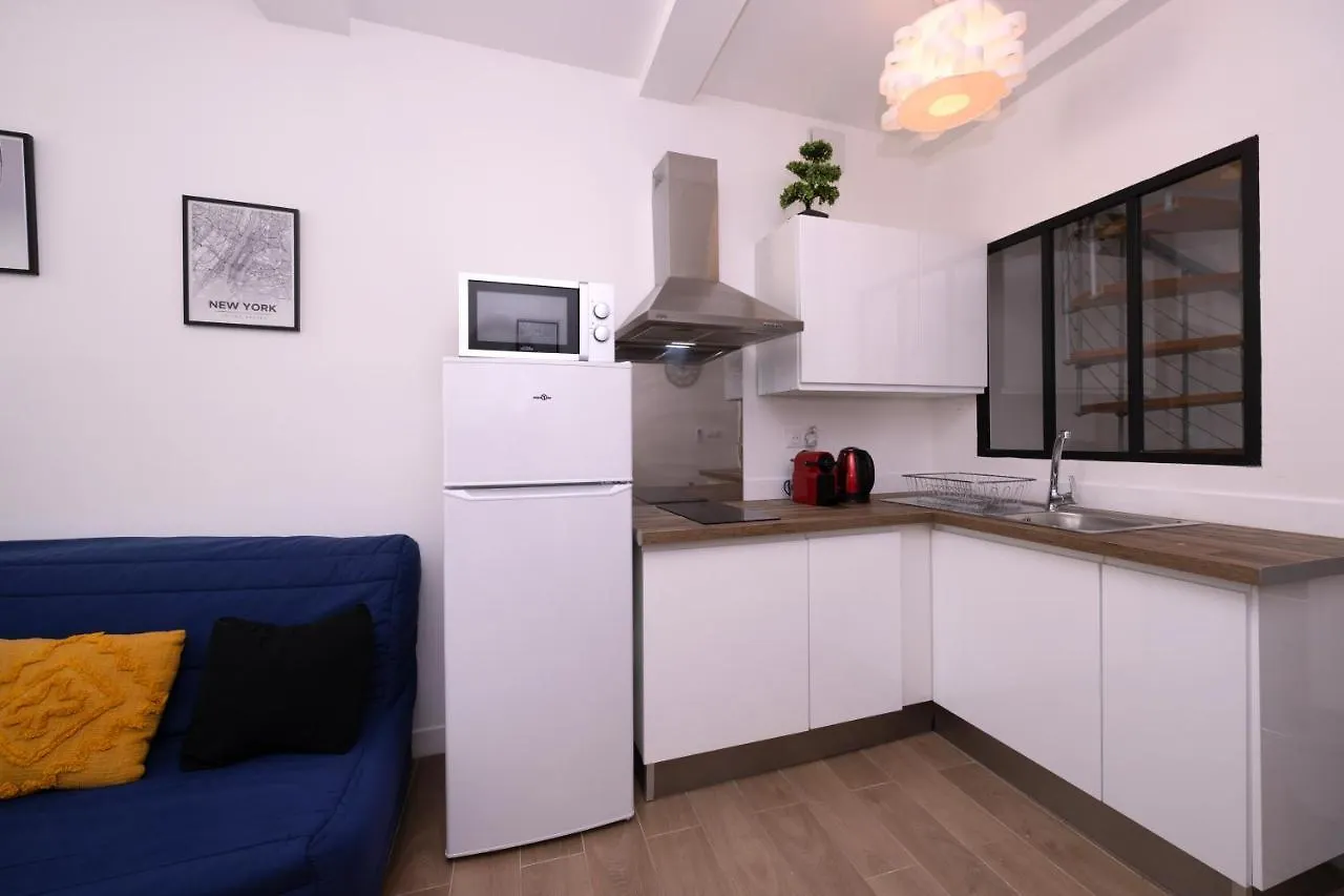 Apartment Le Nostradamus - Magnifique Appartement Cours Principal Plein Centre Avec Parking Salon-de-Provence France